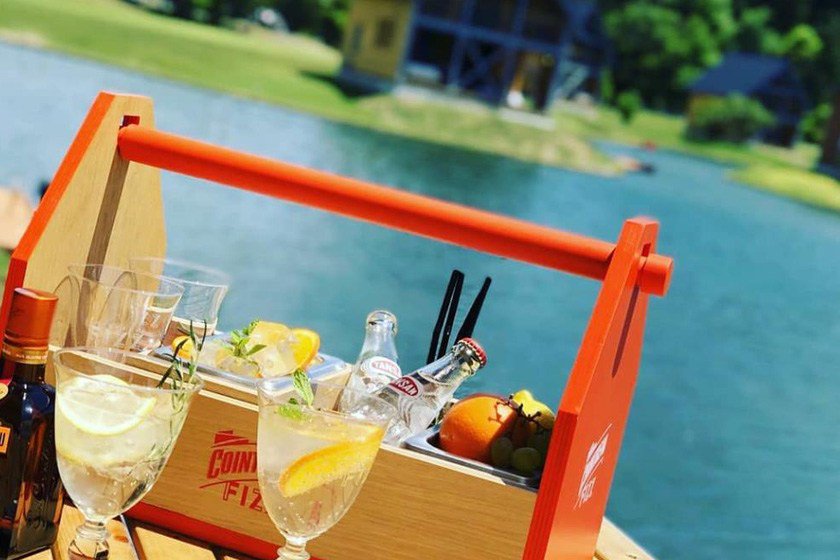 COINTREAU × GLAMP ELEMENT オリジナル カクテル glamping-japan.com/cointreau
