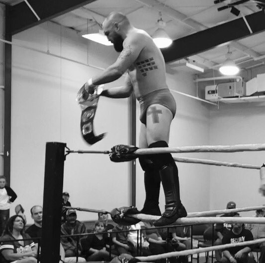 CoachDalton89's tweet photo. This time tomorrow, the #SmoothCriminals will be facing off against a team that calls themselves "Indian Outlaw". We refer to these doofs as the Village People. Don't miss us breaking Kentuckian hearts when we take the championships back to Ohio! #AndNew #TitleQuest https://t.co/G3IYj3hh9S