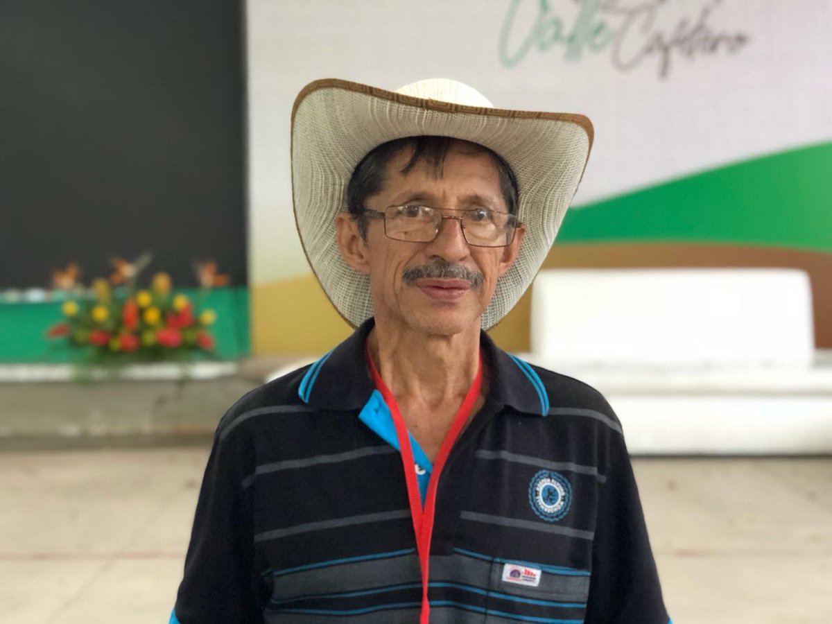 coffeemedia_'s tweet photo. Hernando Cataño, del municipio de Yotoco fue el ganador del Concurso Departamental de Calidad #ValleCafetero2018.

Conoce más aquí 👉 https://t.co/4Nv85jaNB3 || https://t.co/FCmwpuqWlc