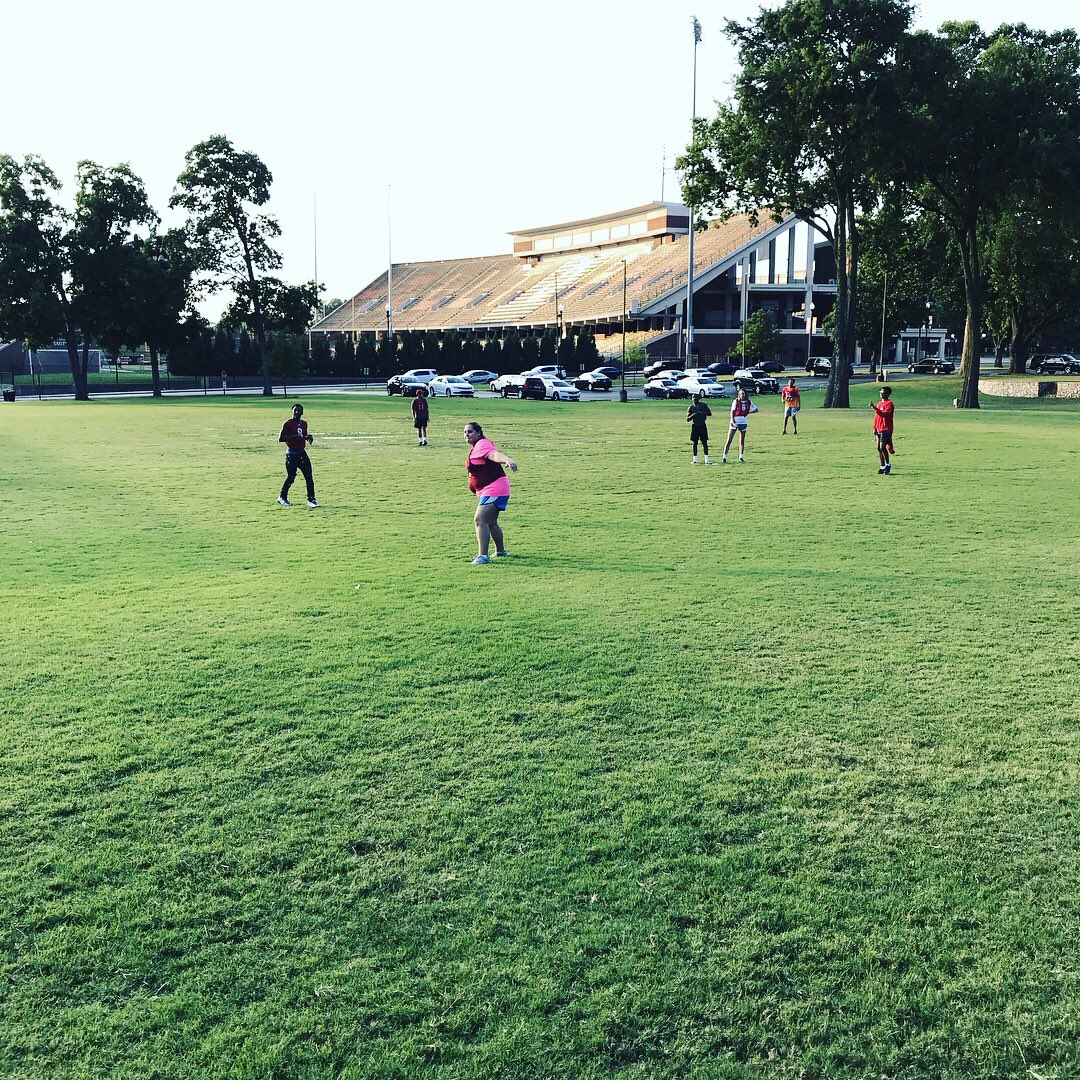 WKUSummerStart's tweet photo. Had a great kickball tournament and dinner with our Summer Start Students. #wkusummerstart https://t.co/KhrCXaE61q