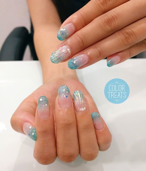 Mermaid scales are always in style 🐚💙✨
#nails #nailart
#gelnails #japanssegel
#japanesenailart #Portland #pdx #japanesenailstudio #summernails #naturalnails #mermaidscales #mermaidnails #人魚の鱗