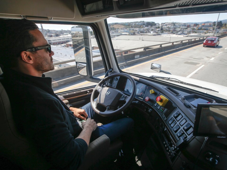 Some of the biggest challenges self-driving trucks face has little to do with technology. ow.ly/iW8830kZsfv