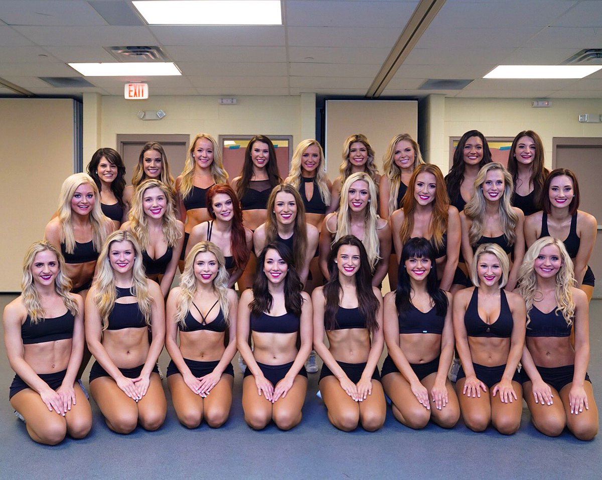 We are so excited to announce the 2018-2019 Dallas Stars Ice Girls! ⭐️💚 #IsItOctoberYet #GoStars #IceGirls #DSIG #NHL #Skaters #Dancers