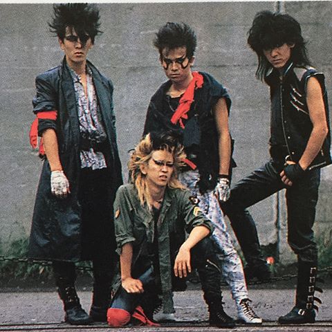 H I Jpn47 音 80年代中期 メタルとパンクスの 軍事境界線 を 楽曲のクォリティ で溶かしにかかったバンドの一つ 札幌出身 フラットバッカー T Co Abidqw9ieu だと思います 毒のある歌詞に 見事に強烈かつ超独特なメロディが絡んでい