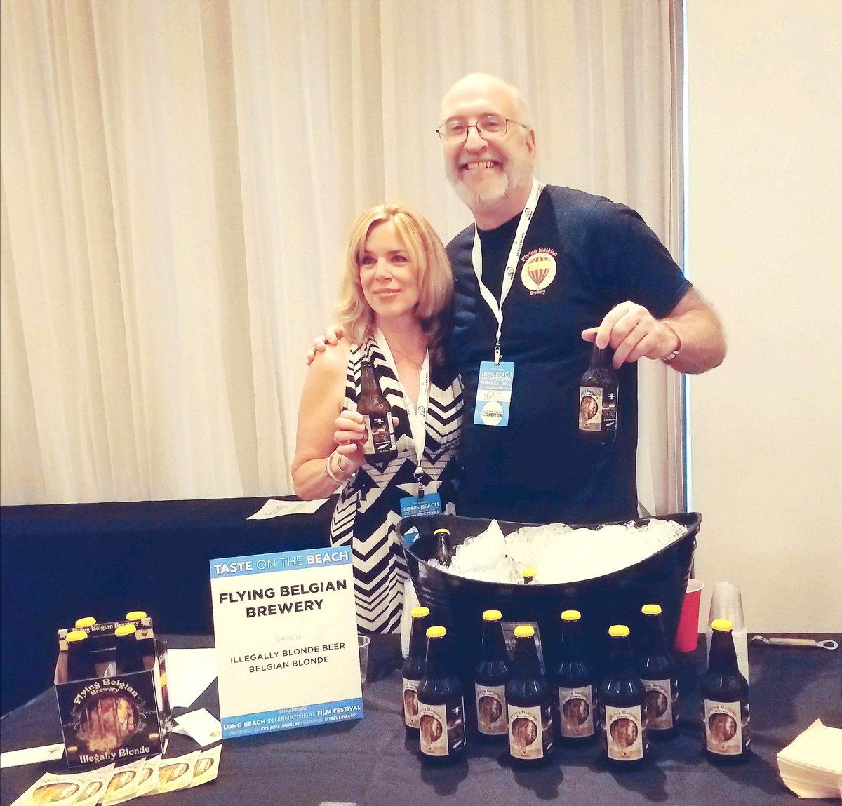 LaurenJablonsk1's tweet photo. Showing some local love to @BrewSAbeer & #flyingbelgianbrewery @LBIFFNY @allegriahotel
#lbiff18 #craftbeer https://t.co/4xRE7Miqha