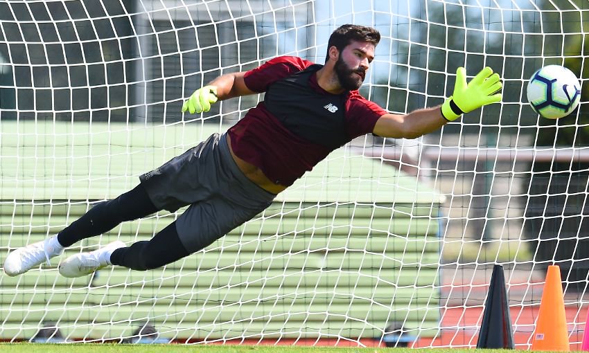 Next Match Pra musim
⚽ Liverpool FC Vs Napoli
📆 Minggu, 5 Agustus 18
⏰ 00.00 WIB 
 💻 Streaming LFCtv /@BetaStreamingID 

Debut Allison. 🙌🏽
