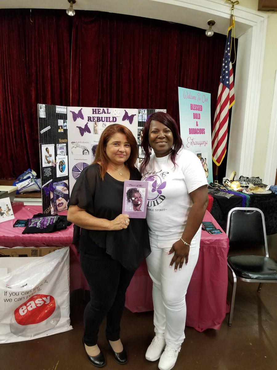 God gave us all gifts.  Here by my side is Michelle Jones-Austin, Author of 'Pieces of Me.'  A survivor of abuse by the grace of God❤
#author #survivorsofabuse #Godheals 
#SparksofCourageonAmazon