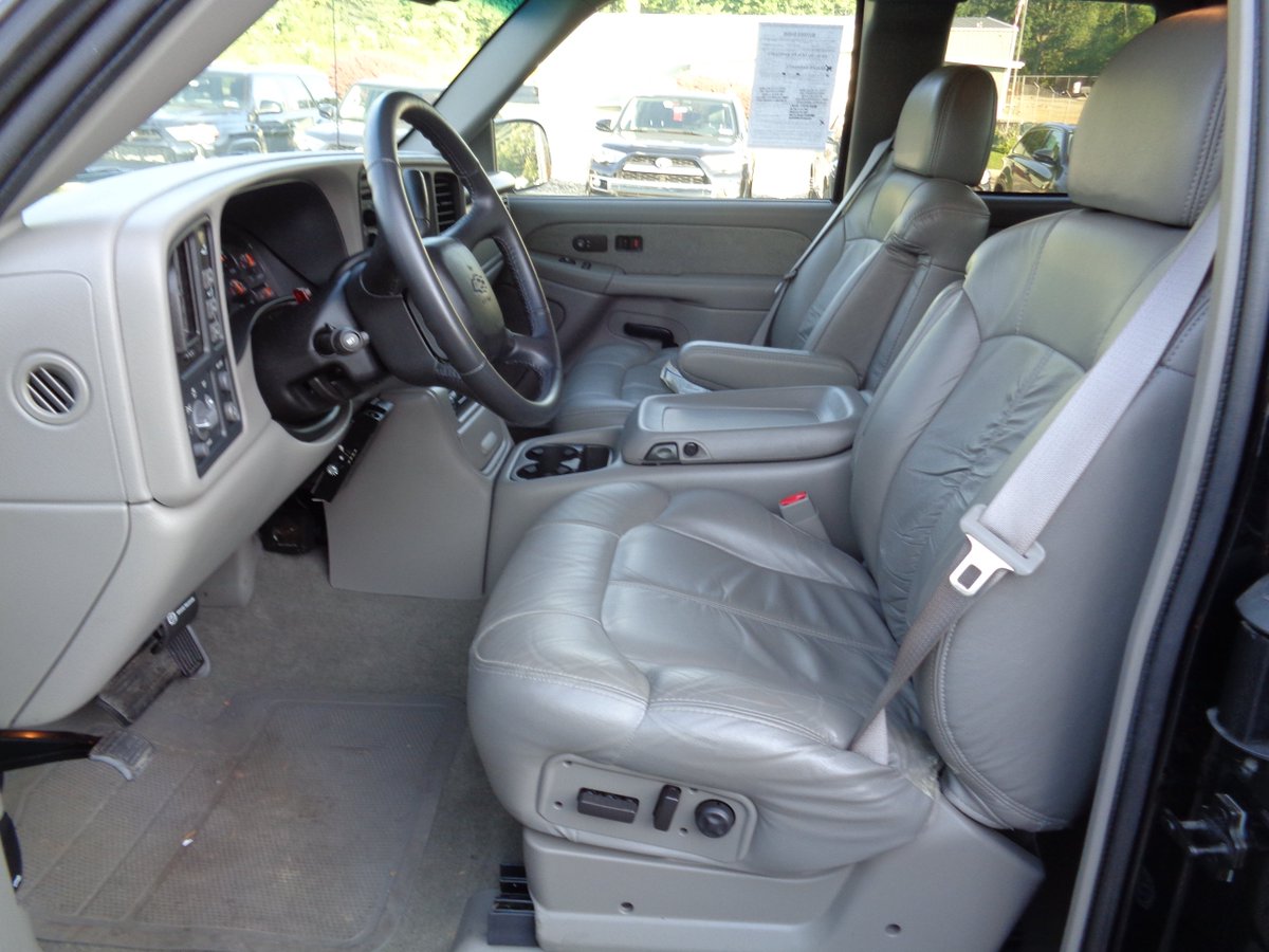 IconicPremier's tweet photo. Check This Beauty out. 2002 3500 Only 26k Miles.8.1L Allison trans Live on eBay https://t.co/wFjMFGdmpc
@truck #truck @Truckworld_TV @GasMonkeyGarage  @TAspecialties @MiamiVice38KV @bald_jess @BigBadBoat #truckforsale #chevy3500 @eBayNewsroom @garage_magazine #towvehicles @carme https://t.co/f7xkxBJsUW