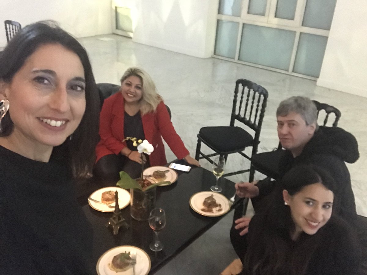 Turkeinstein's tweet image. #Dscrossback laburanding at night en @FaenaArt con las mejores @viiicogarcia @sofipec