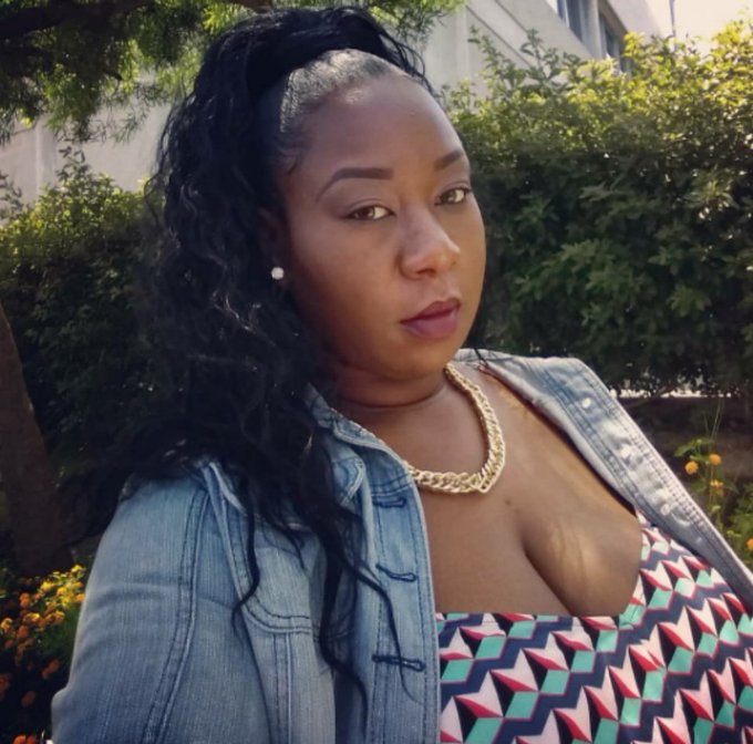 Square pic for y'all. I'm real,  and I'm real pregnant in this pic lol. https://t.co/ANvSJiQLYU