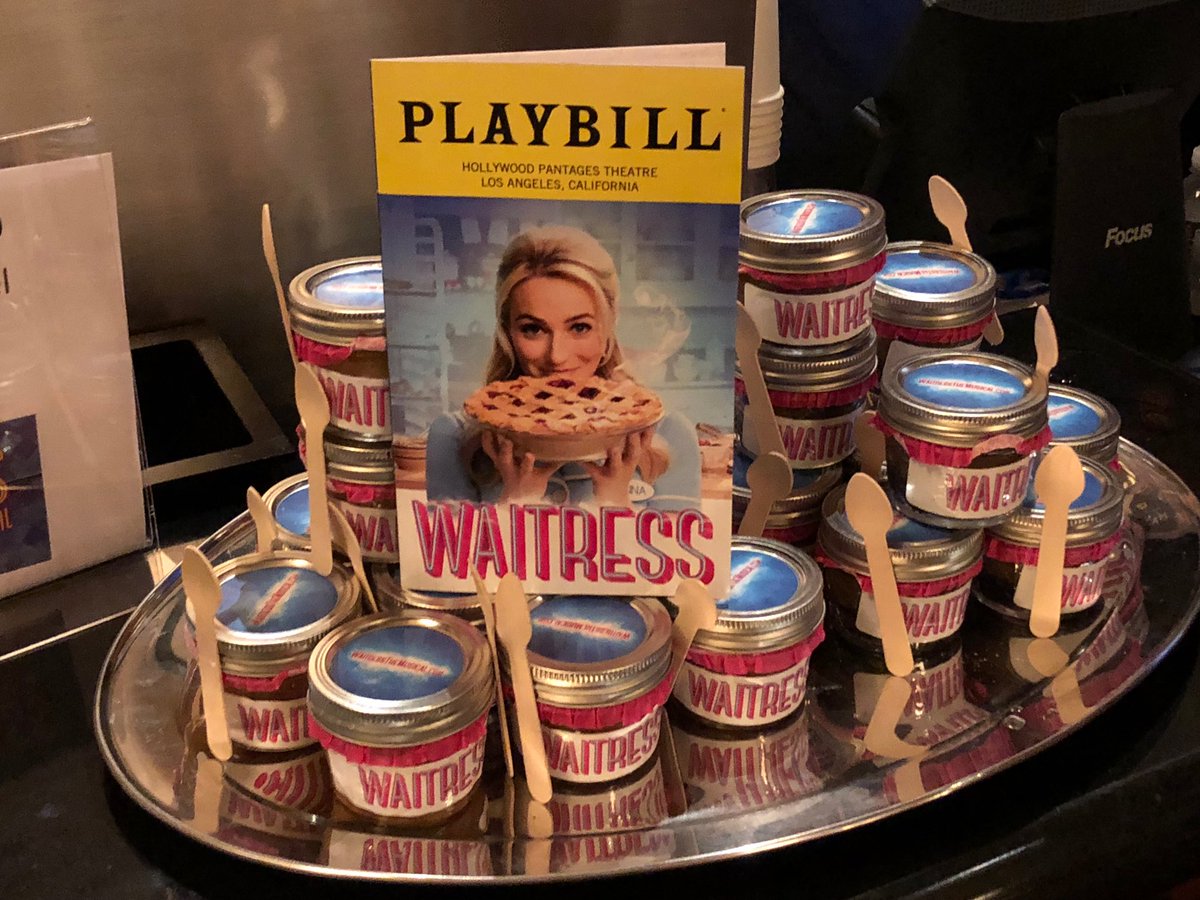 DjuSI9OU0AAly9n?format=jpg&name=medium