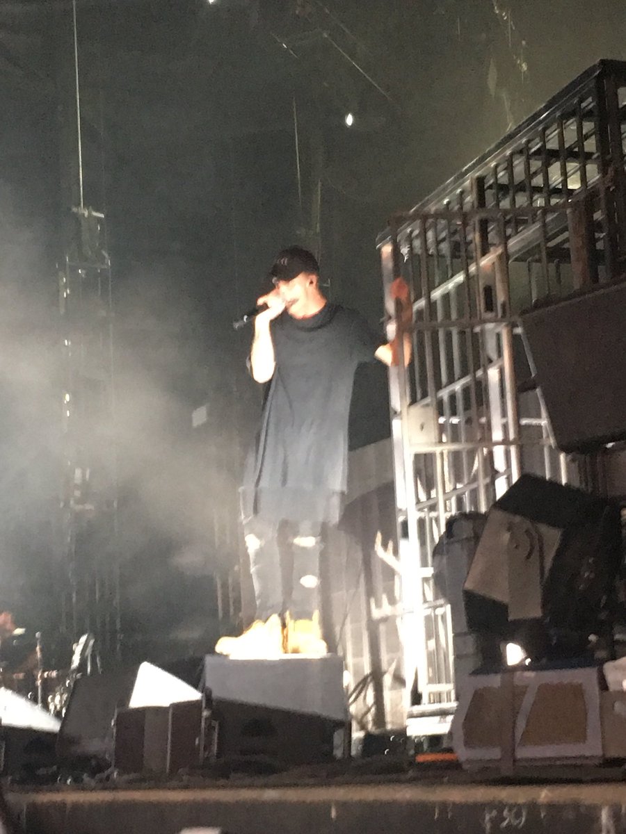 Jordan_Nicole50's tweet photo. My life is complete @nfrealmusic noticed me &amp; my sister 😍😭 he defiantly made it look like his show and I was begging for the encore #realmusic #logictour @nfrealmusic you rock &amp; made my whole night😀 https://t.co/tGFp3yqnrV