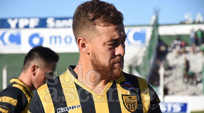 #FederalA
El defensor Alfredo Gonzalez Bordon es la 12º incorporación de #Desamparados. Viene de jugar en Santamarina de Tandil.