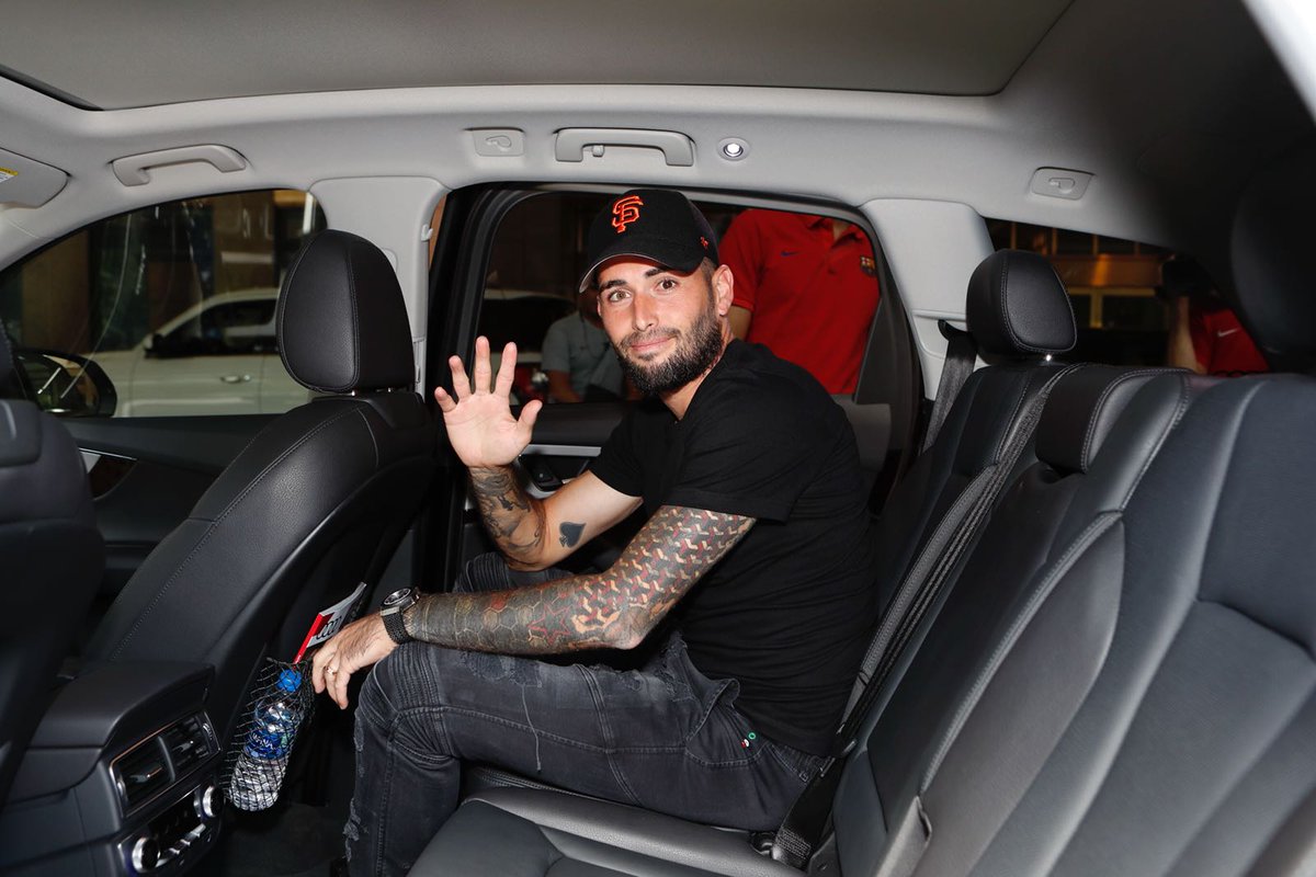 📍 بترخیص من النادي، ألیش فیدال یسافر لإنهاء إجراءات انتقاله من #برشلونة

<a href="/fcbinarab/">FCB - بالعربي</a> 
وشاركونا ايضا على موقعنا الرسمي
fcbinarab.na7nunetwork.com