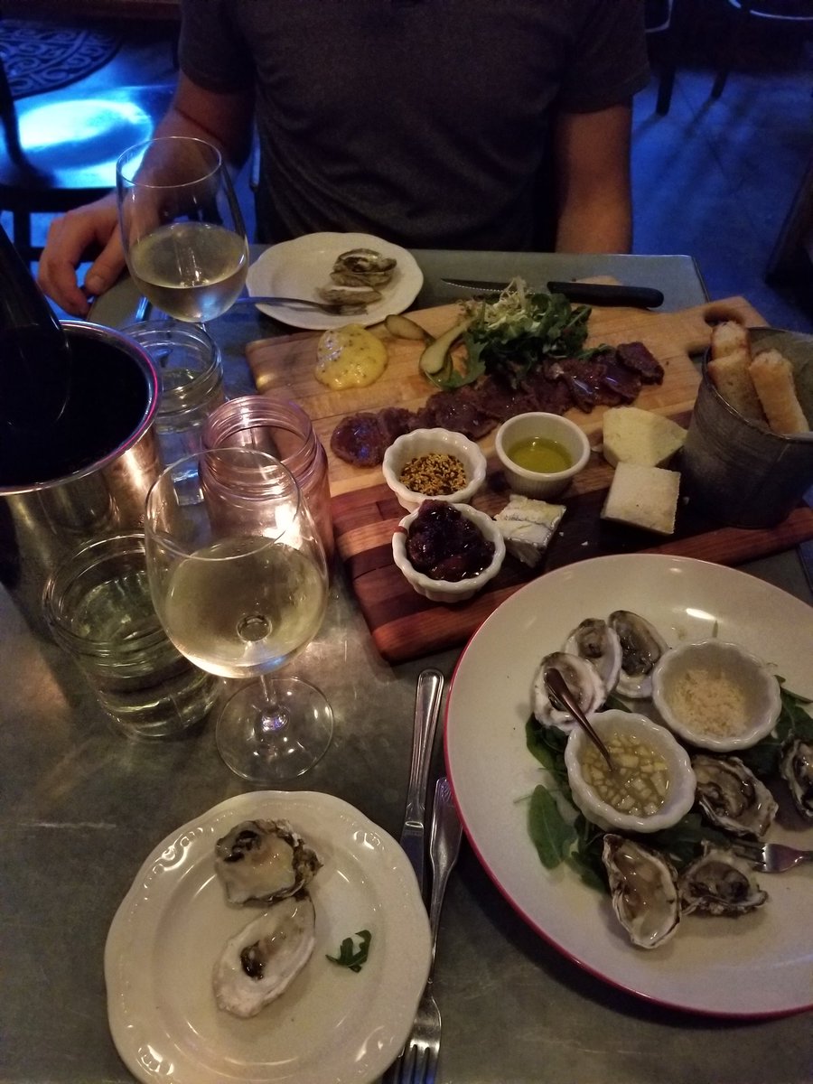 South African wine, elk carpaccio, oysters, malva poeding and rooibos. This sums up why @KaiaWinebar is one of my favorite places on the Upper East Side. 🇿🇦 #FriYay
