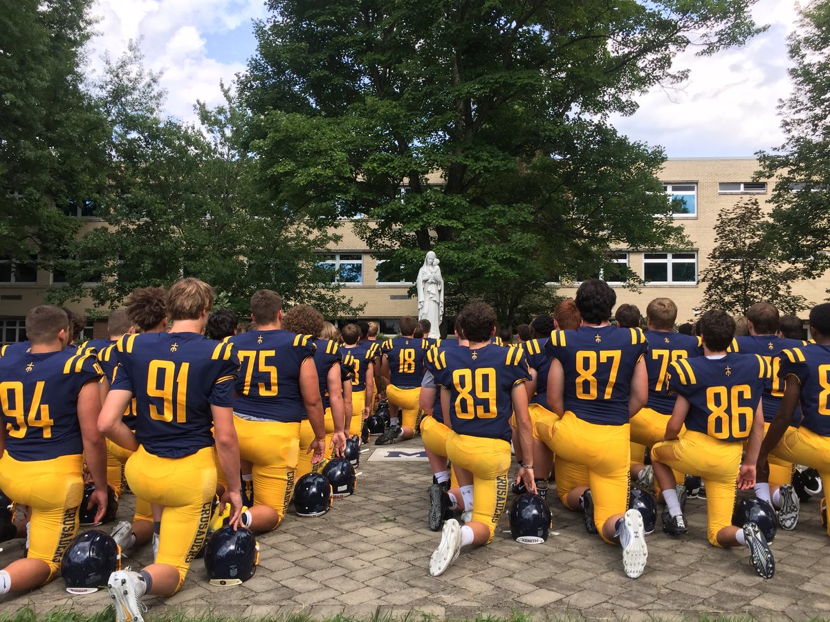MBlum75's tweet photo. Beyond excited to be coaching a bunch of DUDES on the Moeller Offensive Line this season! #OLinePride #Sharks #ReMarkableMen @MoellerFootball @CZach23 @kylemalone2468 @StoneDixon1 @samstaples19 https://t.co/YOg9Imb0Me