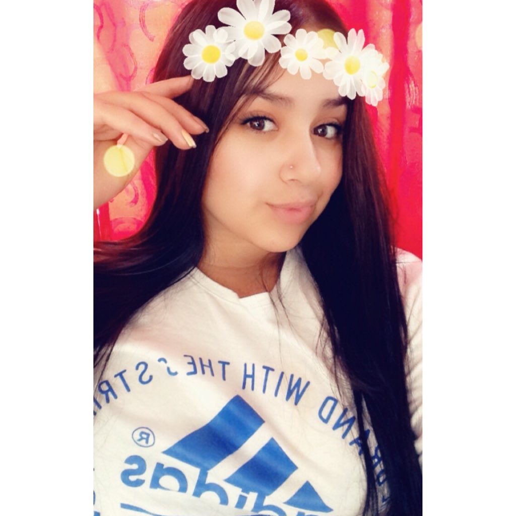 Naty032000's tweet photo. Hoy me encantaban estos filtros jajaja https://t.co/E6QkzOcprN