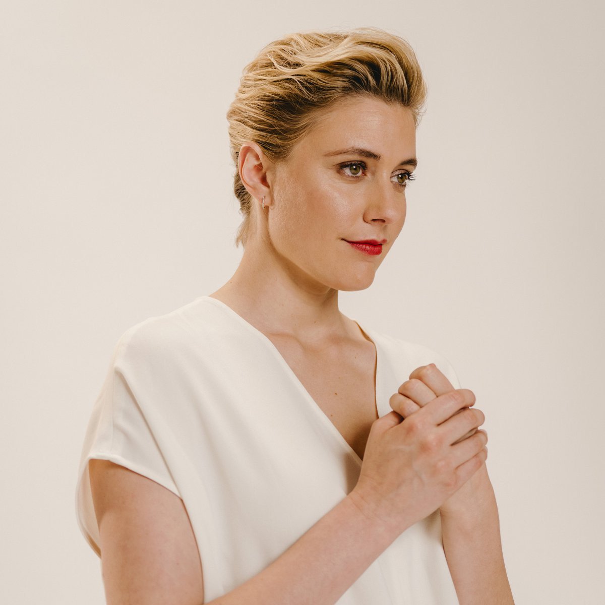 Tribeca's tweet image. “I’m really interested in trying to tell stories about women that don’t involve romantic components... It feels like it’s built in but I’d like to find a way that it’s not. There are so many more stories than that.” — Greta Gerwig #bornonthisday