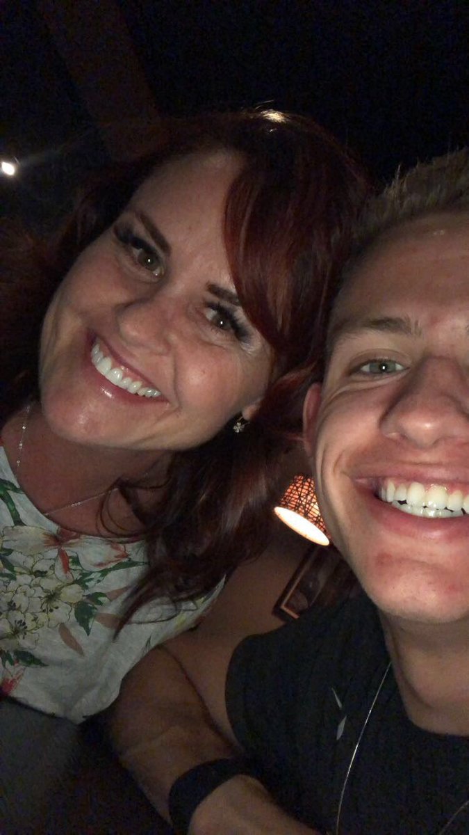 michelleprog's tweet photo. @nickparker009 Congrats Nick Parker! From your very proud Momma! https://t.co/HGBhsShe9X