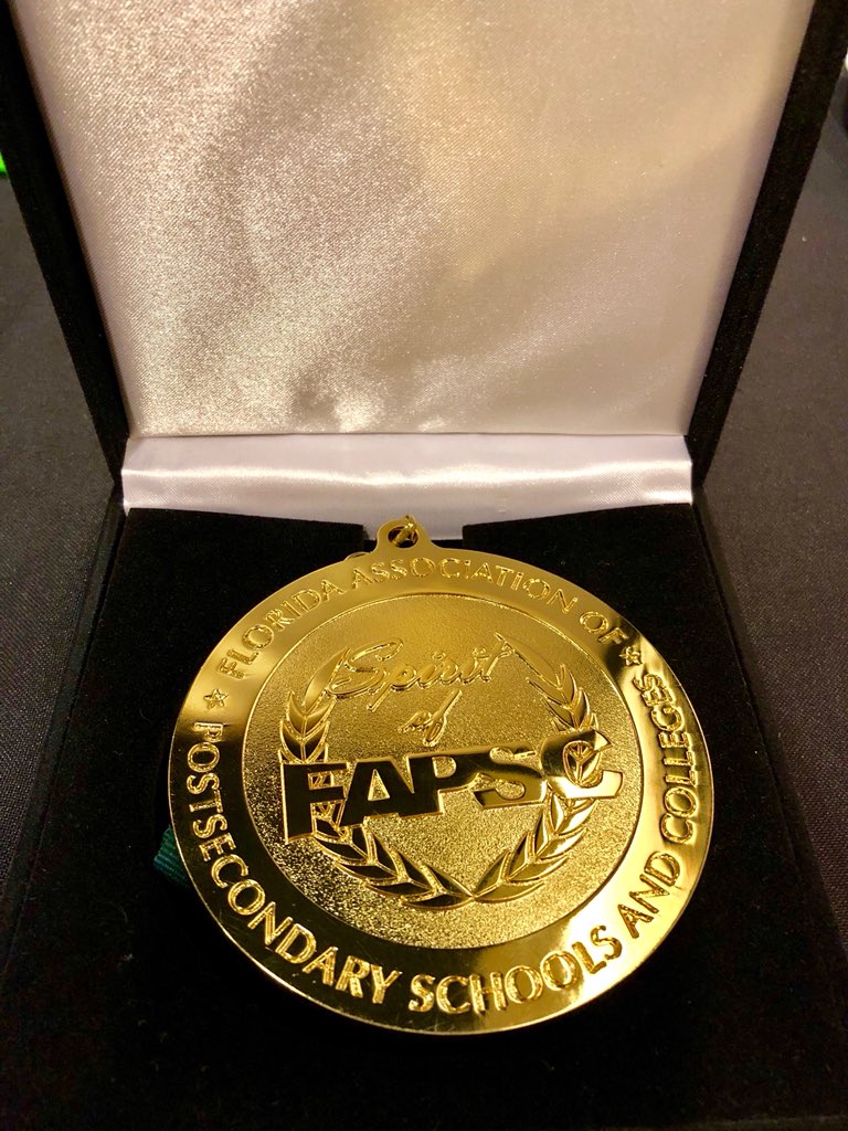 UltimateMedical's tweet image. Sue Edwards, Chief Compliance Officer for Ultimate Medical Academy, receives the “Spirit of FAPSC” award for her tireless efforts on behalf of FAPSC from Nancy Rodriguez, President of @FAPSC #FAPSC