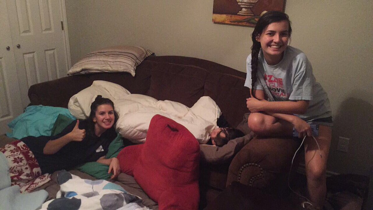 Happy birthday love! I’m so happy to have a friend like you. You’re so amazing and im so thankful for all our great mems &amp; adventures. Love you to pieces❤️ I know you’re going to do so amazing at UT🧡