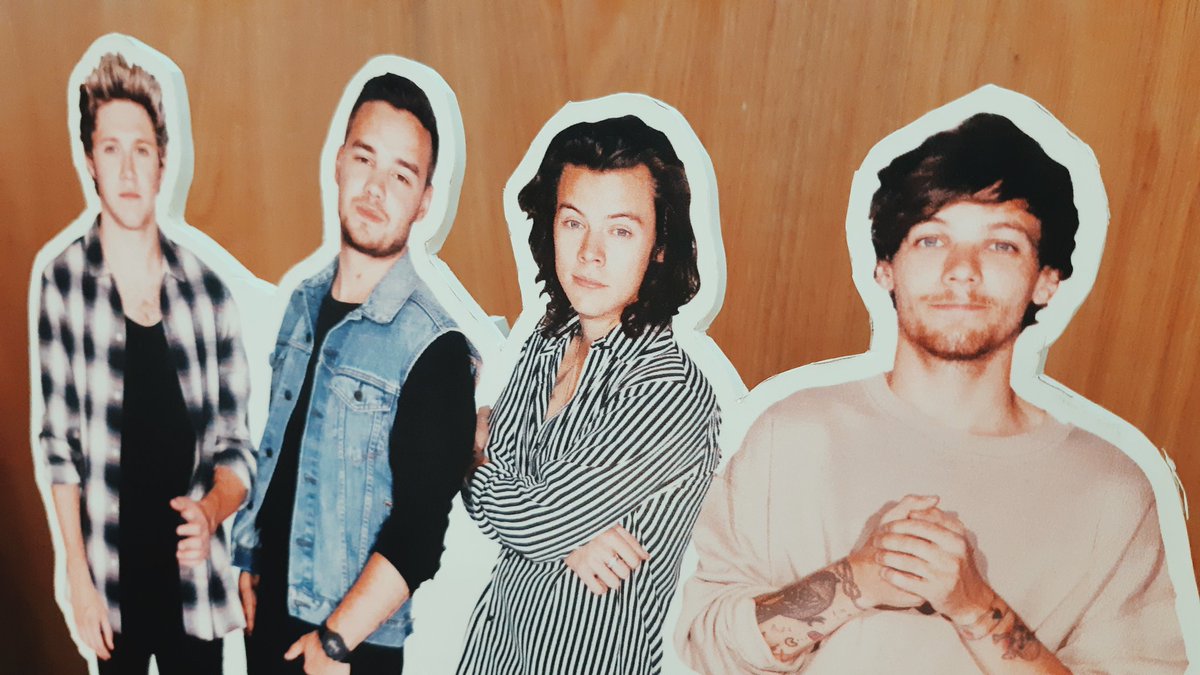 LIAMPHL's tweet image. Who's joining #FindingLiam later? Here's one of our amazing prizes! 😉

#1DInfinityPH