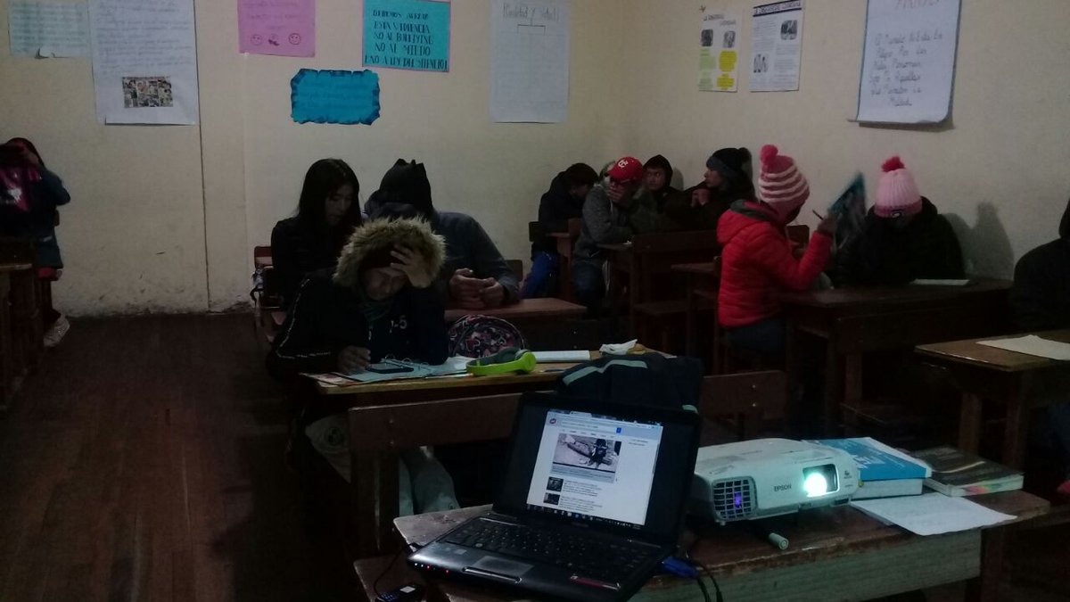 MinTrabajoBol's tweet photo. La Jefatura Regional de Trabajo de #Uyuni en coordinación con #PASOCAP, realiza taller de
Derechos Laborales a los adolescentes #trabajadores en el Municipio de #Uyuni https://t.co/73pJjN84BO