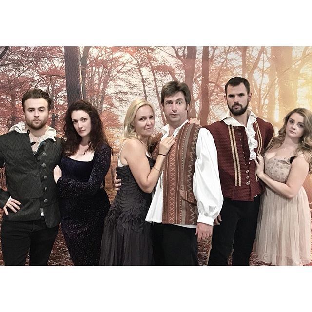NiamhHV's tweet photo. A Midsummer Nights Dream is kicking off in under two weeks! It’s #OpenAir #LotsOfFun #ABitSilly and the cast is #SickAs 🤘🏻Come up to Hertfordshire touring to #StAlbans #Tring #Harpendon and #Hitchin 💑🧚🏻‍♀️🌙 Ticket link in my bio! Xxx #tw https://t.co/LTWz588vNu