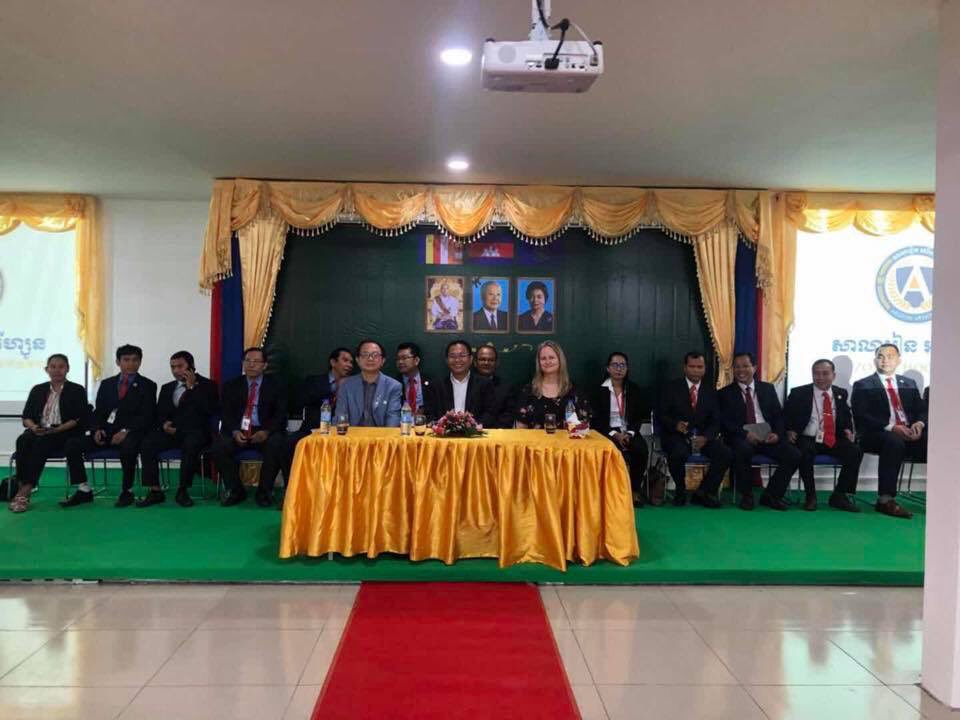 GlobalStudentEn's tweet photo. Global Student opened an office in Cambodia with Dr George Chea, director of Arizon schools. Official opening and signing ceremony with 200 teachers from 11 schools https://t.co/h6rSufrFAV