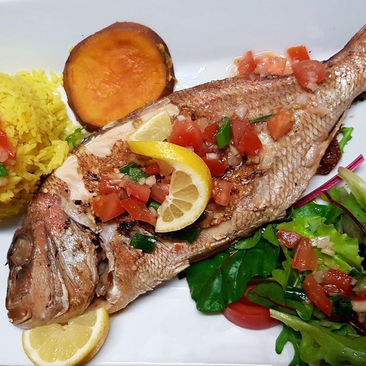 lehamackreole's tweet photo. Quand la salle est climatisée, les protéines légères 🐟rentrent bien peu importe la chaleur, n’est-ce pas ?☺️😋😍
.
.
.
.
#lehamackreole #mangersainement #mangersainetbon #mangerleger #repasequilibre  #nice06 #nice06cotedazur #nice06🇫🇷 #cotedazurfrance #ohcotedazur #costaaz… https://t.co/NQGar6uJxG