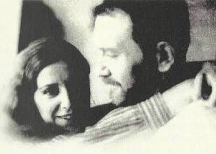 “Toprak, sevdiklerimizi aldığı için mi böyle güzel kokar?” 

#TurgutUyar