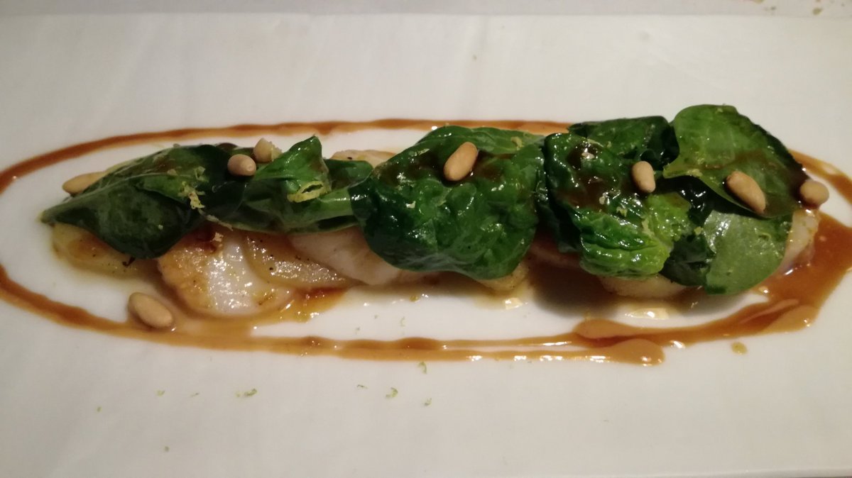 Ritxi_Cat's tweet photo. Gran pasada nit al @CompartirCDQ . Excel.lent companyia, excel.lent servei i un excel.lent menú degustació el qual ens ha fet deleitar tots els sentits.
Menció molt especial als següents plats:
#compartircadaques #compartirrestaurant #incostabrava #restaurant #cadaques https://t.co/vUXUEgBeyK