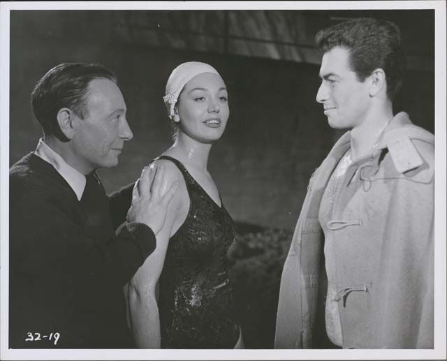 TalkingPicsTV's tweet photo. 11:00 STORMY CROSSING (1958) drama #JohnIreland #DerekBond #JoyWebster The story of a fateful cross channel swim. Great shots of 50s #Dover https://t.co/6doFcO6u4Z