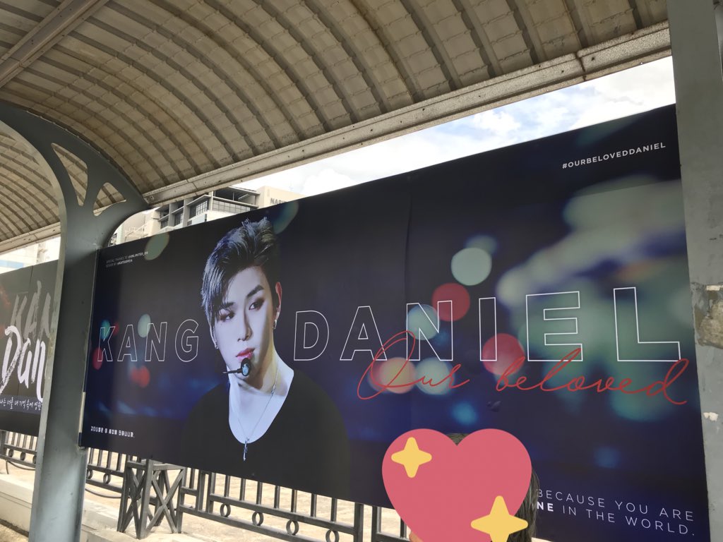 la_kpopevent's tweet photo. 👍
#OurBelovedDaniel 
#เพราะแดเนียลมีคนเดียวในโลก #WannaOne1stTheWorldinBKK https://t.co/18bj7dj5MN