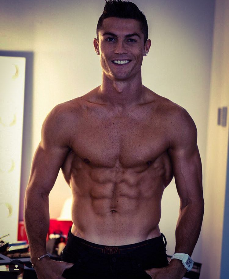 TeamCRonaldo on Twitter: "Fact : Cristiano Ronaldo has more abs than