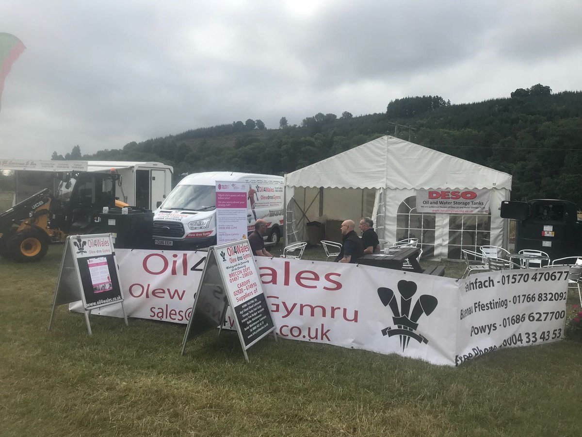 oil4wales's tweet photo. And it's the start of the shows again! Today we're at #Eisteddfod and Brecon! Here are some snaps of us getting ready for the #Brecon show! 🌱🌾☀️
#welshshow #welshculture #wales #breconcountyshow https://t.co/PzcI46VQVe