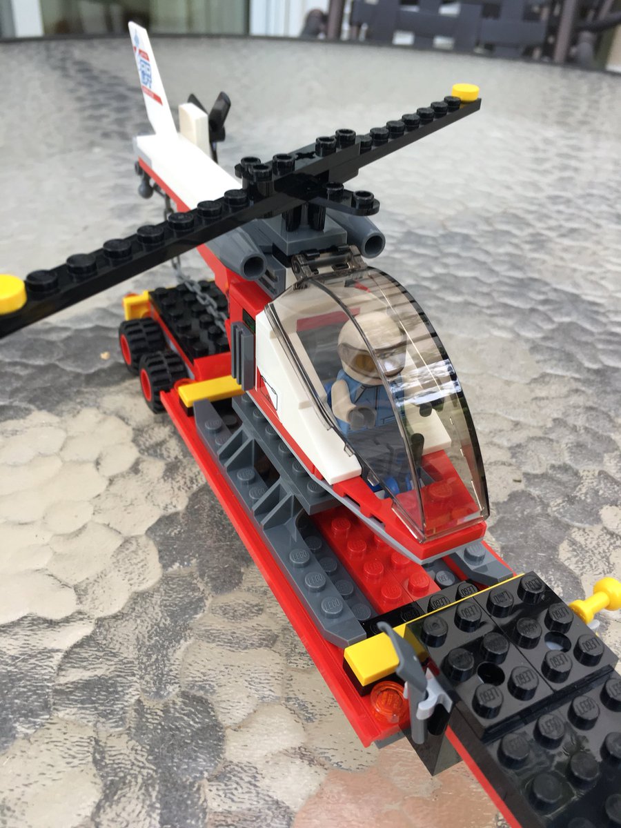 pdeeghc's tweet photo. It’s no Millennium Falcon @MorganMagic but I think Edward has done an amazing job, don’t you?? #golego https://t.co/qQz7gGIEHN