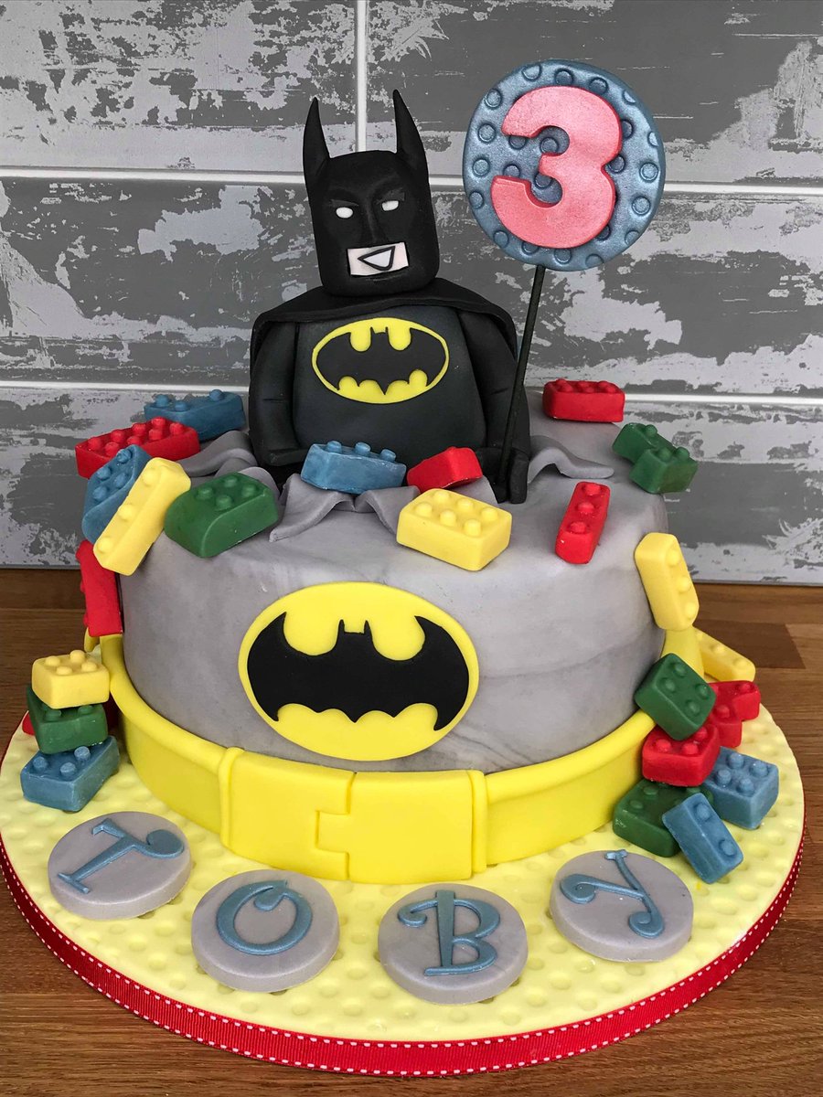 Jennifer Anthony Cakes And Sugarcraft On Twitter Had Quite A Few Children S Birthday Cakes This Week And We Love Them All Leomessi Reallegobatman Lego Fcbarcelona Barcelonacake Legobatmancake Legobatman Piratecake Scootercake Https T - jennifer anthony cakes and sugarcraft on twitter roblox