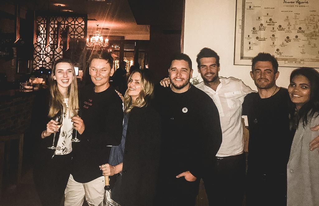 <a href="/SeanMaloneyMUA/">SEAN MALONEY MUA</a> Australia tour 🇦🇺 

<a href="/rippa_pr/">RIPPA PR & MGMT</a>