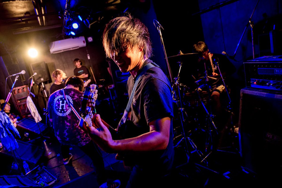 NAO_MUSIC_ZUSHI's tweet photo. 【速報】
NAO MUSIC pre 10th Anniversary
“make a freedom”横浜F.A.D

1バンド目
Good Morning Mom(@GMM_band )

Photo by @ttetteteru 
#makeafreedom #横浜fad #goodmorningmom https://t.co/TL8AwnGut2