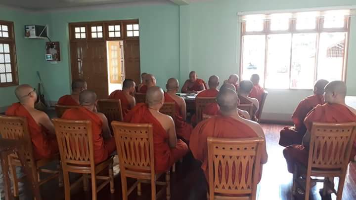 wiramyo's tweet photo. မစိုးရိမ္တိုက္သစ္
မဟာနာယကဆရာေတာ္မ်ားႏွင့္
နာယကဆရာေတာ္မ်ား
စာဝါအစည္းေဝးက်င္းပေနပုံေလးပါ။
4.8.2018 pm 3:00 https://t.co/DYbJSFqG2p