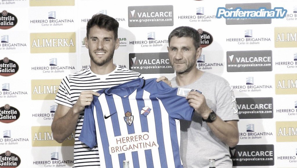 Ponfe_VAVEL's tweet photo. Pablo Espina: “Hay que ser humilde porque cualquier equipo te puede ganar” | https://t.co/bIqOkeP3kT | #SDP | https://t.co/ocQO46zQhs