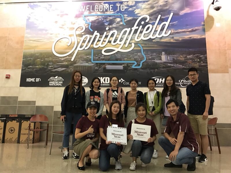 Warm Missouri State University welcome to students from Qingdao. China.