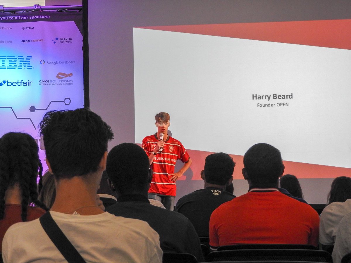 HarryCKB's tweet photo. Another great @arlixmeet

Good luck for the event tomorrow in Tokyo @Alex_Choi56 https://t.co/3jP0CSDF2h