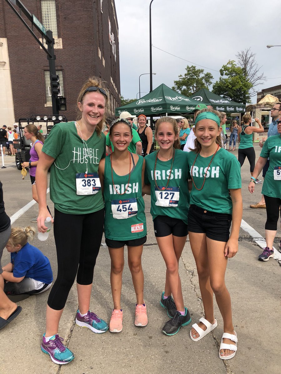 CHSSailorVB's tweet photo. Why run 1 mile when you can run 3.1! They had a water waiting for me π¦#futuresailors #theybeatme https://t.co/l4ToQUucvj