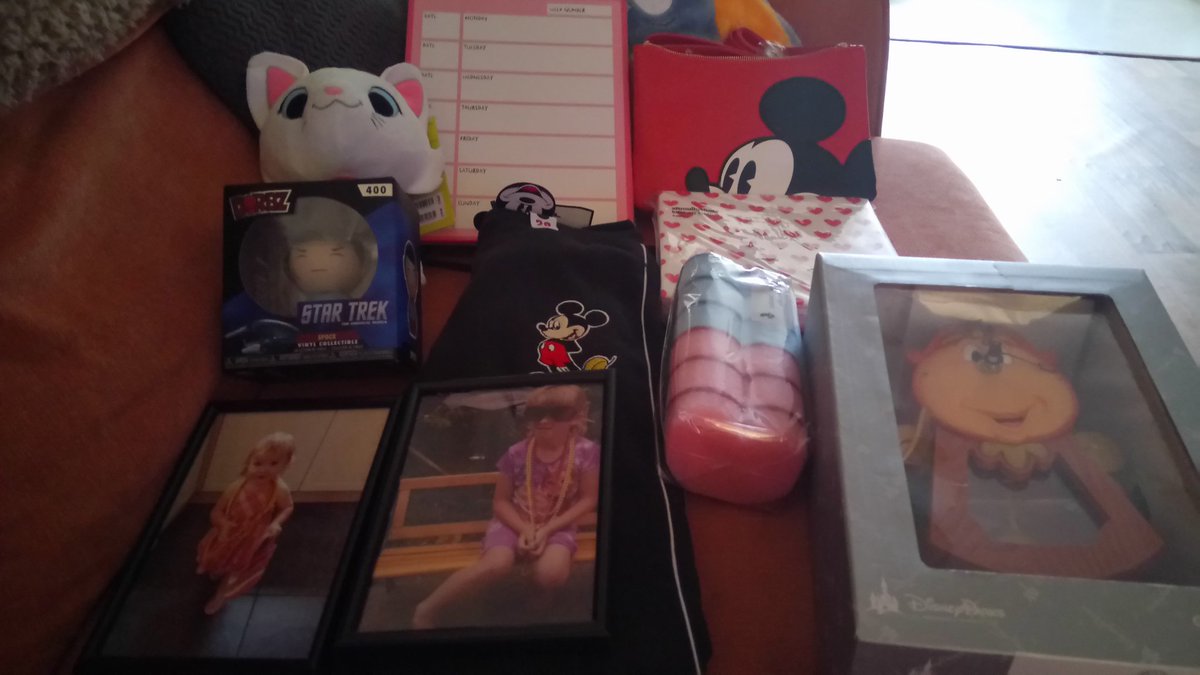 Kay281104's tweet image. Went into town today, first time out in three or so weeks! Got myself these lovely lot! #feelinggreat #knackerd #Disney
