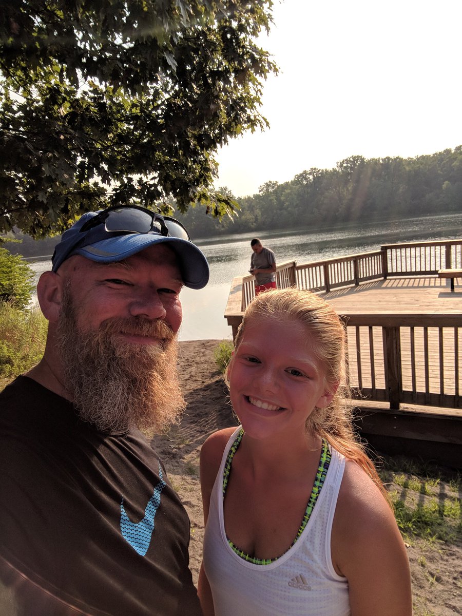 gahannaxc's tweet photo. Great long run at Olentangy Trail this morning! Always fun to run with my kiddo also! @GL_Distance @Price528 @GLHS_Athletics https://t.co/sdVCyHAuX3