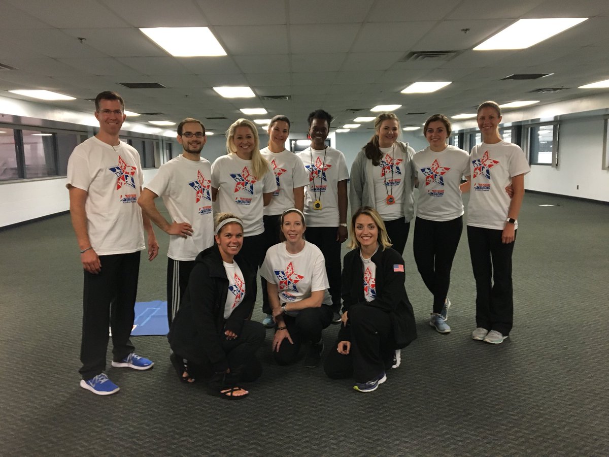 KristenSchuyten's tweet photo. Screening, assessing, teaching—All in a day’s work...even on a Saturday! @USFigureSkating #STARScombine #injuryprevention #superSTARS #goblue @UM_MedSport representing too!💙💛🇺🇸⛸ https://t.co/qXyaFKBBIE