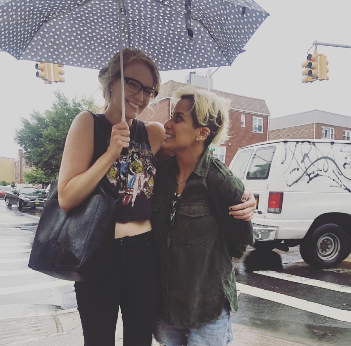 Barbera_1870's tweet photo. Que casal mais lindo ❤️ #OITNB https://t.co/Z5Uo95798B
