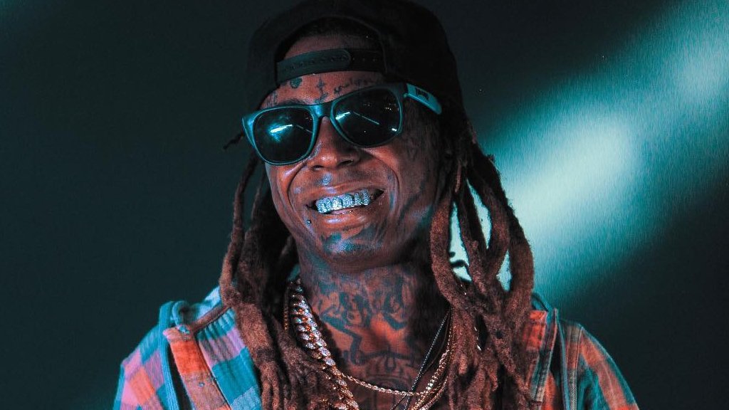 njuicekey's tweet photo. @TonyTrill40 None other than the legendary Lil Wayne https://t.co/Csp5ur6KYv